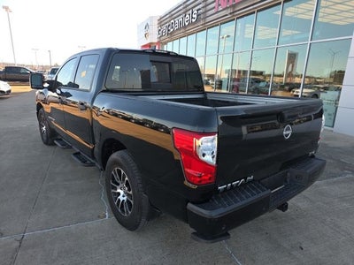 2023 Nissan Titan SV