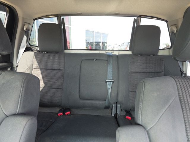 2015 Nissan Titan SV
