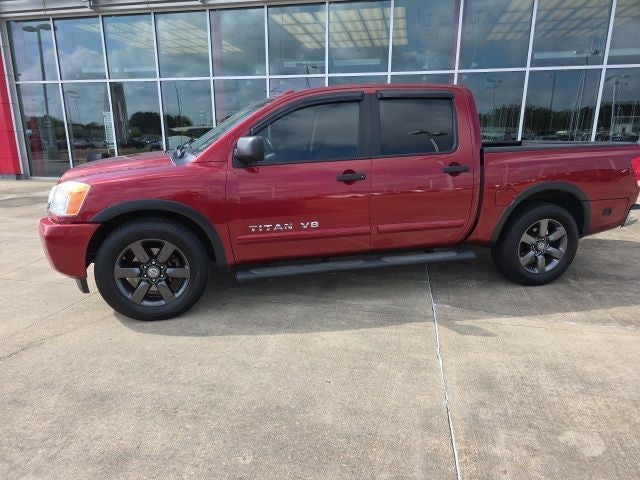 2015 Nissan Titan SV