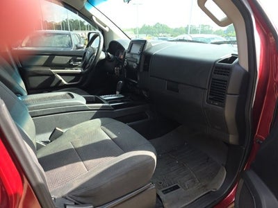 2015 Nissan Titan SV