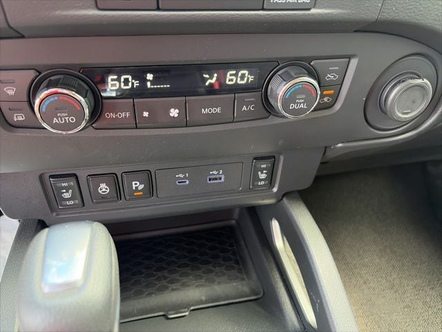 2024 Nissan Frontier SV