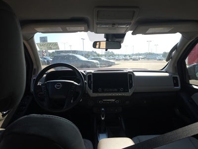 2025 Nissan Frontier SV