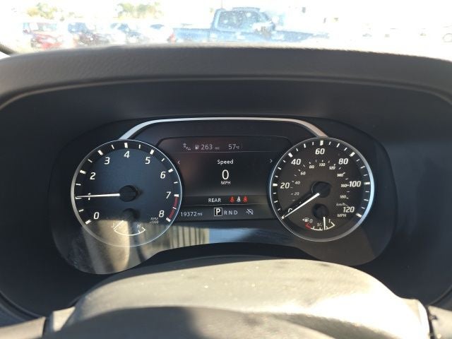 2025 Nissan Frontier SV