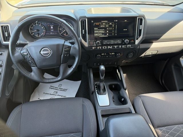 2025 Nissan Frontier SV