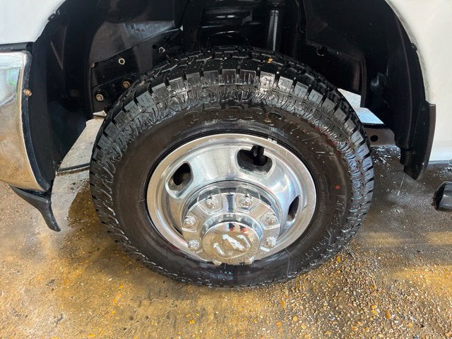 2024 RAM 3500 SLT