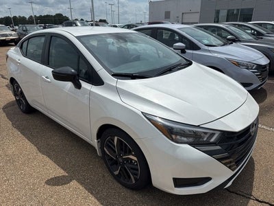 2025 Nissan Versa 1.6 SR