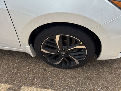 2025 Nissan Versa 1.6 SR