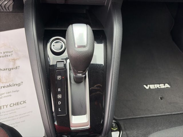 2025 Nissan Versa 1.6 SR