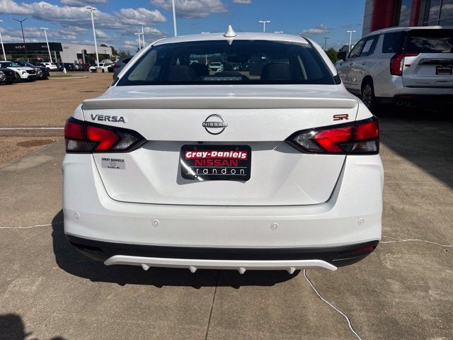 2025 Nissan Versa 1.6 SR