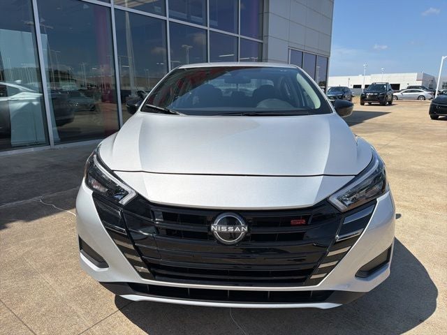 2025 Nissan Versa 1.6 SR