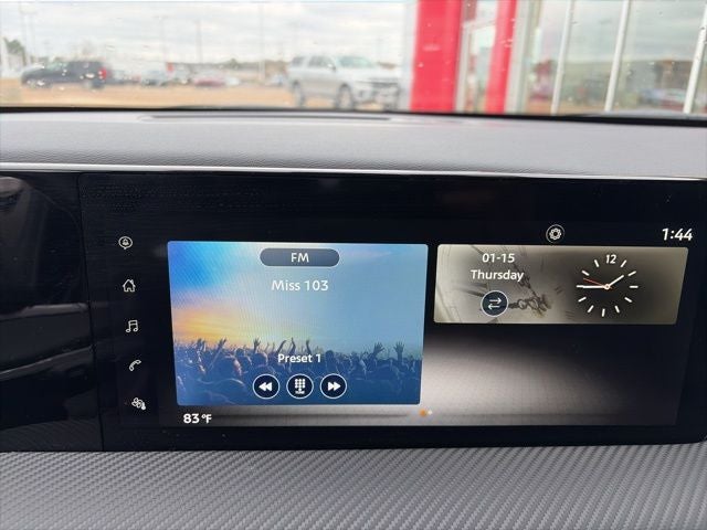 2025 Nissan Kicks SR