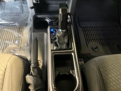 2022 Toyota Tacoma SR5 V6