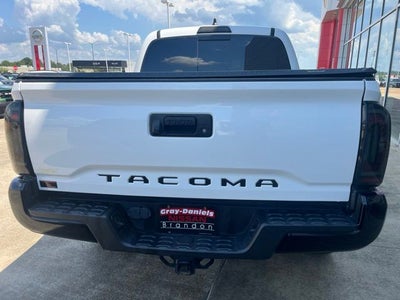 2022 Toyota Tacoma SR5 V6