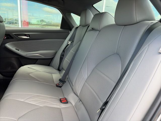 2021 Toyota Avalon Hybrid Limited