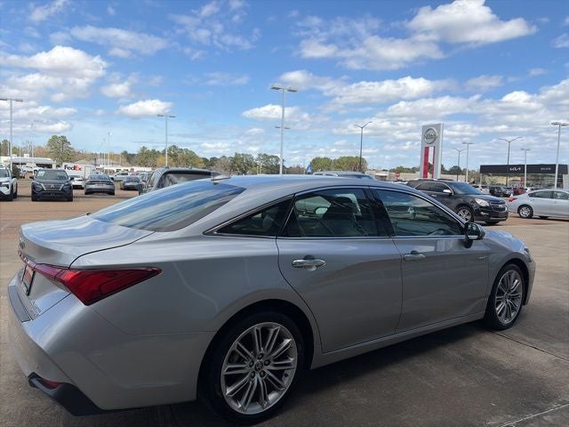 2021 Toyota Avalon Hybrid Limited