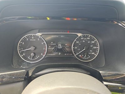 2025 Nissan Pathfinder SV