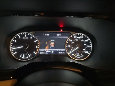 2025 Nissan Pathfinder SL