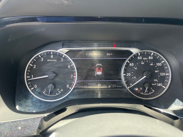 2022 Nissan Pathfinder SL