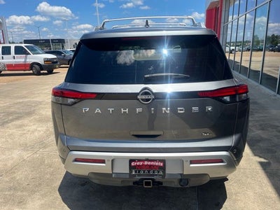 2022 Nissan Pathfinder SL