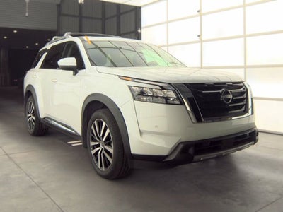 2025 Nissan Pathfinder Platinum