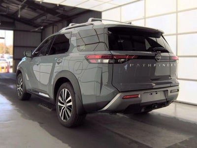 2025 Nissan Pathfinder Platinum