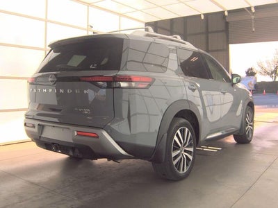 2024 Nissan Pathfinder Platinum