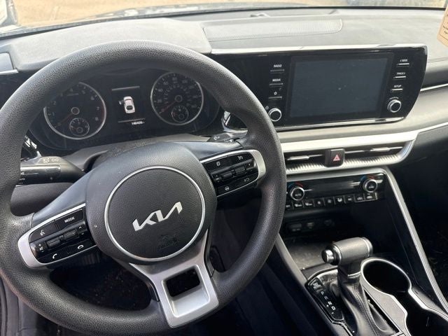 2022 Kia K5 LX