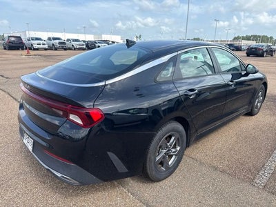 2022 Kia K5 LX