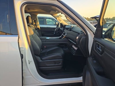 2026 Nissan Armada SV