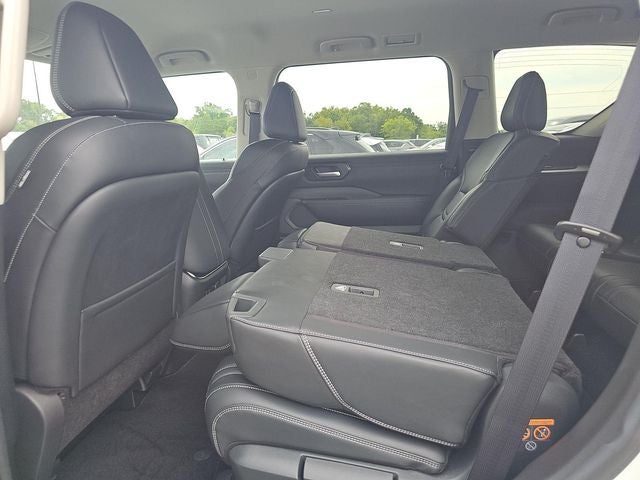 2025 Nissan Armada SV