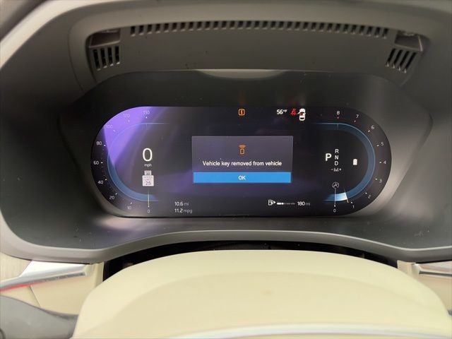 2023 Volvo XC60 B5 Plus Dark Theme