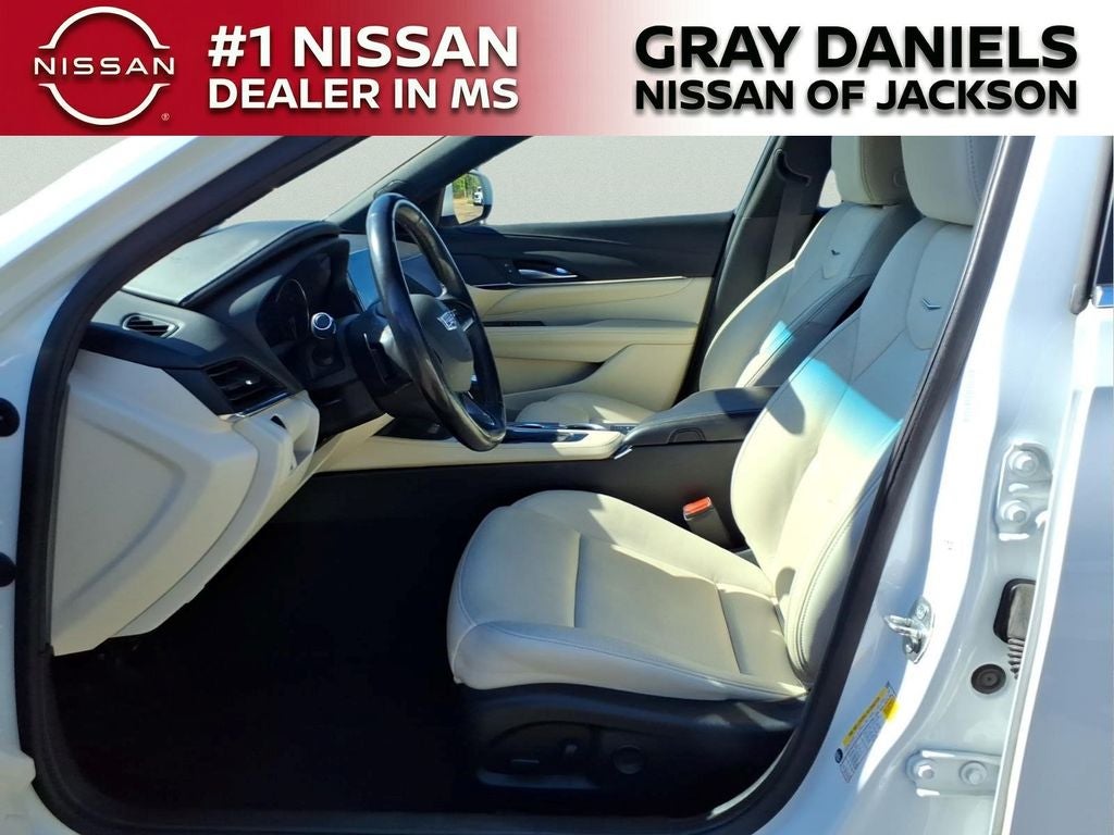 2023 Cadillac CT4 Premium Luxury