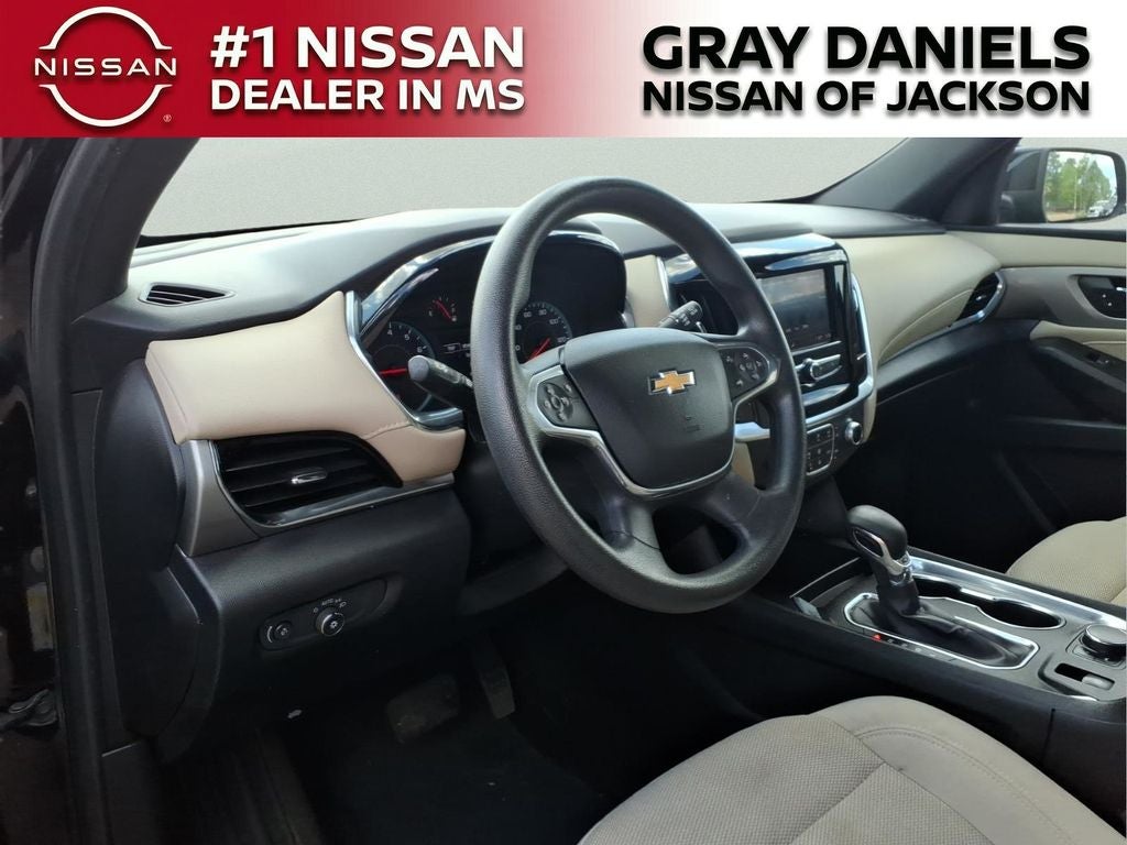 2022 Chevrolet Traverse LS