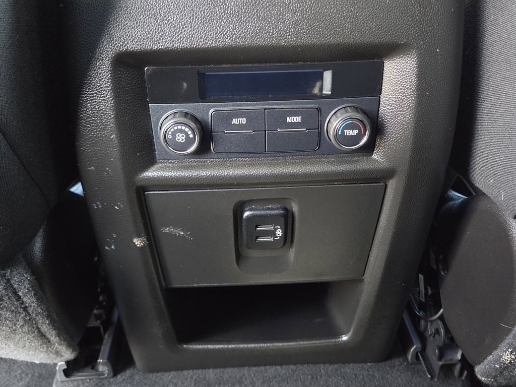 2018 Chevrolet Traverse LT Cloth w/1LT