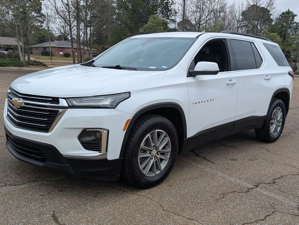 2022 Chevrolet Traverse LT Leather