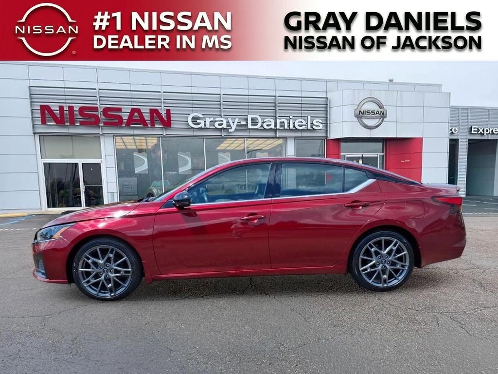 2024 Nissan Altima 2.0 SR