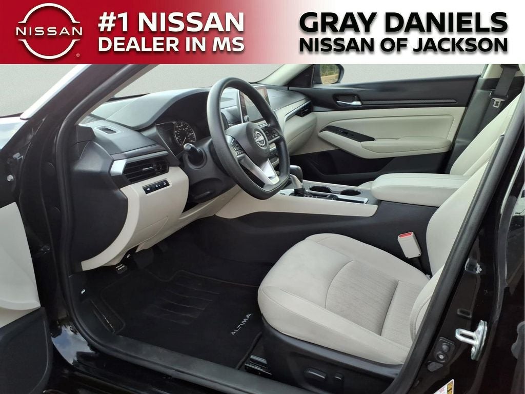2025 Nissan Altima 2.5 SV