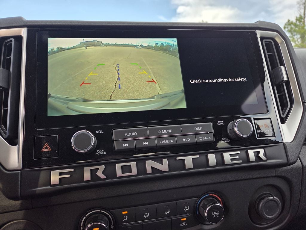 2025 Nissan Frontier SV