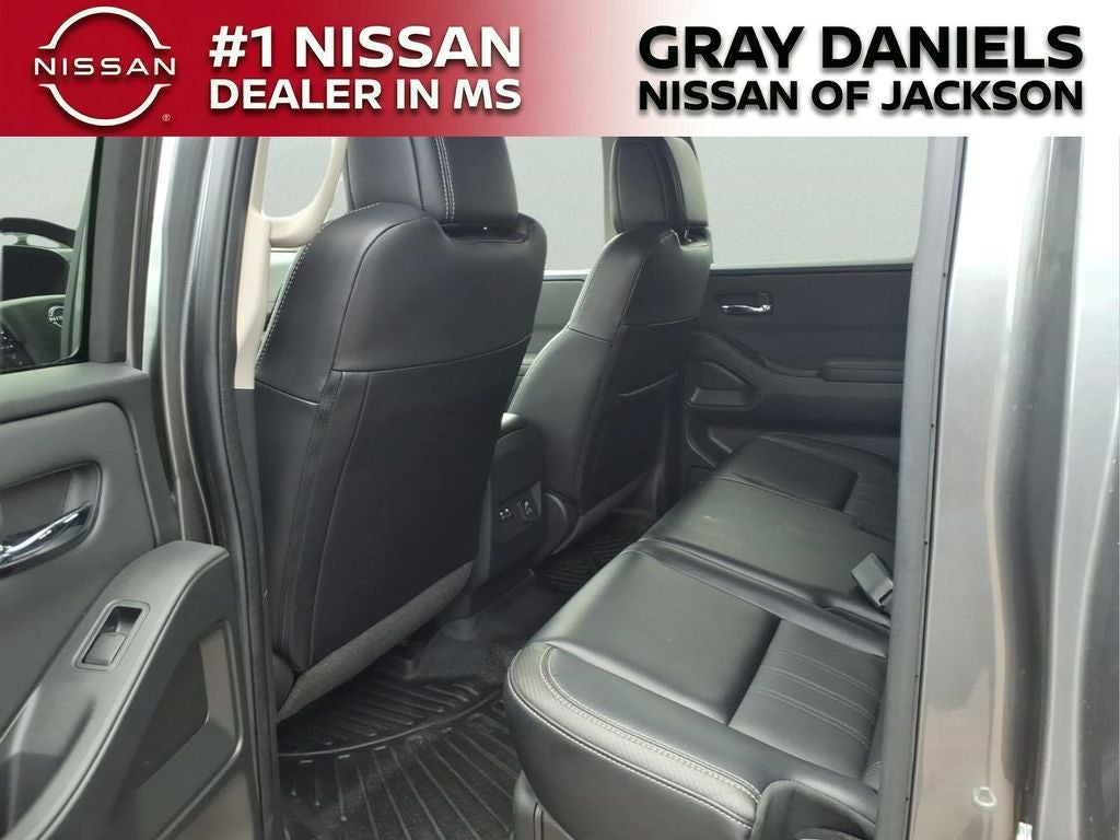 2024 Nissan Frontier SL