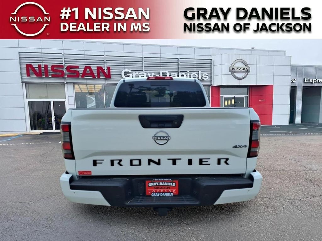 2025 Nissan Frontier SV