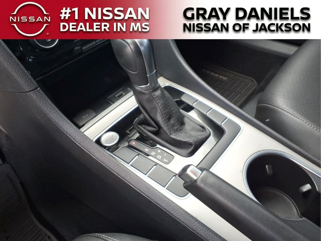 2020 Volkswagen Passat 2.0T R-Line