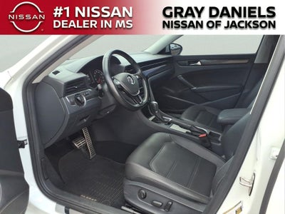 2020 Volkswagen Passat 2.0T R-Line