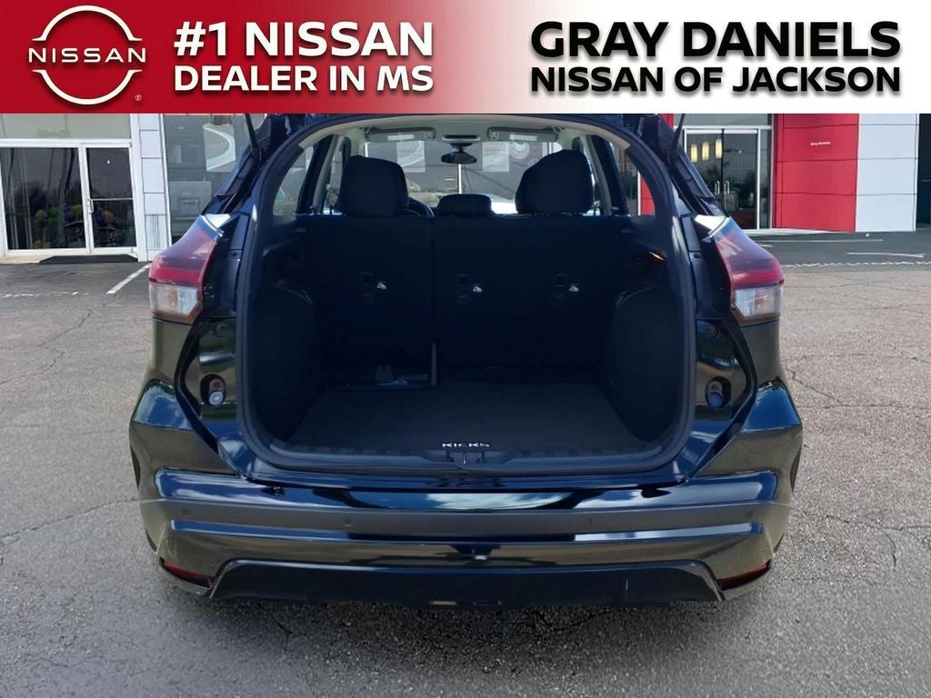 2025 Nissan Kicks Play S