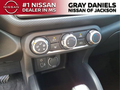 2025 Nissan Kicks Play S
