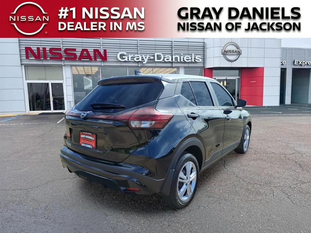 2025 Nissan Kicks Play S