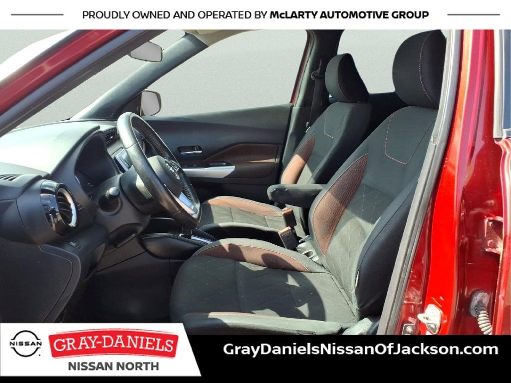 2019 Nissan Kicks SR