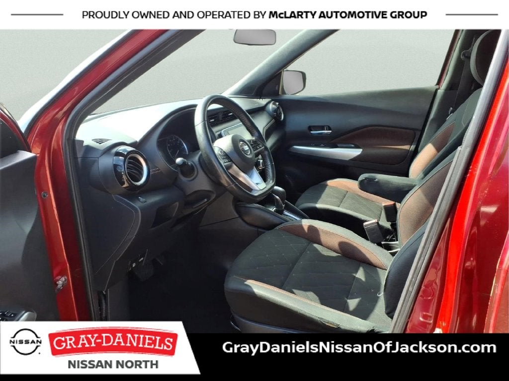 2019 Nissan Kicks SR