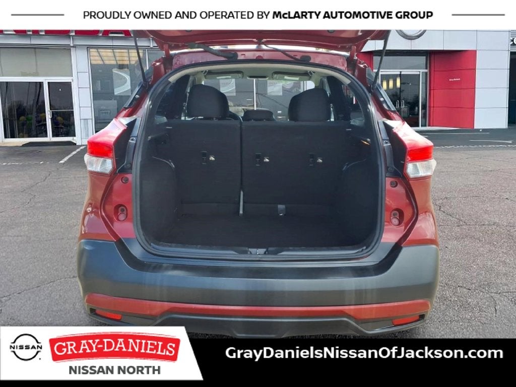 2019 Nissan Kicks SR