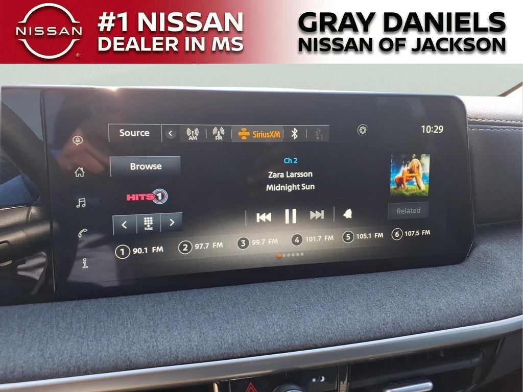 2025 Nissan Kicks SV