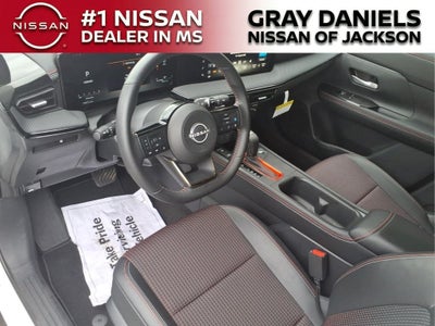 2025 Nissan Kicks SR